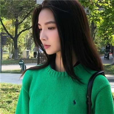 踉跄女孩